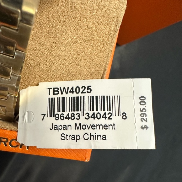 Tory Burch Reva White Dial Gold Tone Stainless Steel Quartz Ladies Watch NWT - Picture 3 of 6